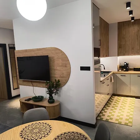 Blues 크리니차 즈드로이